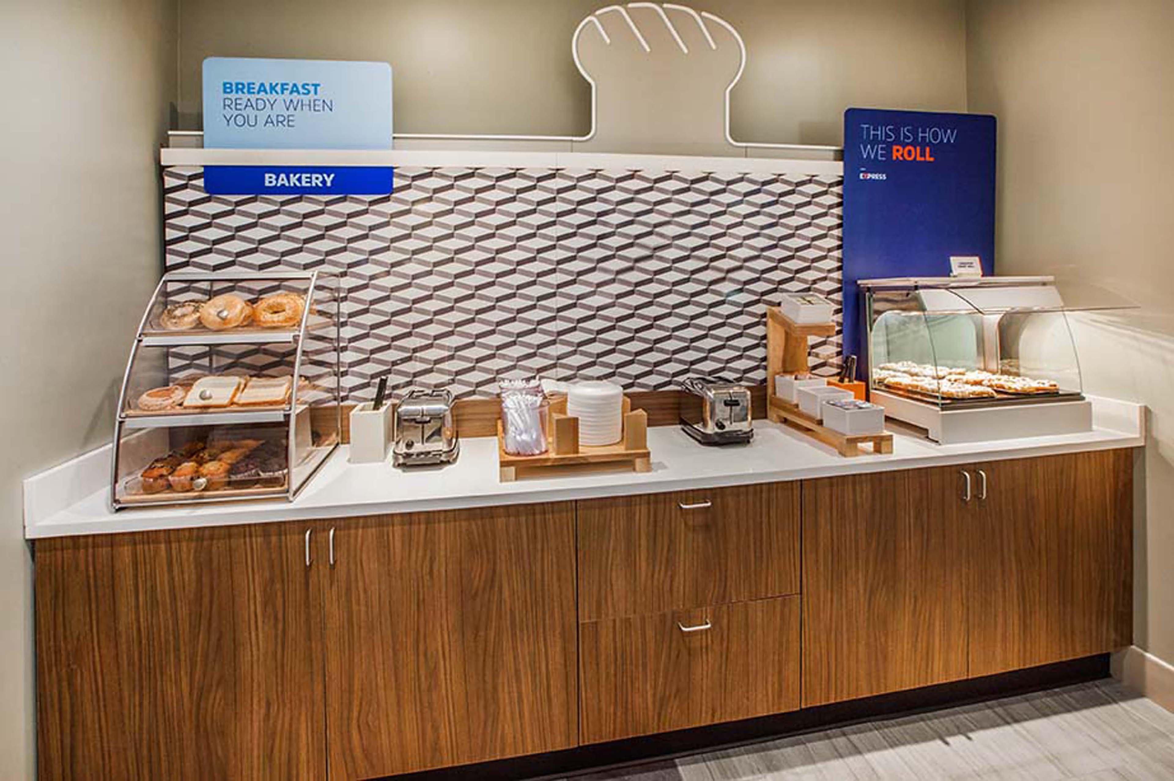 Holiday Inn Express Hotel & Suites Columbia-I-20 At Clemson Road By Ihg Εξωτερικό φωτογραφία